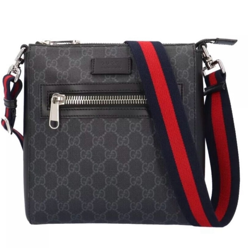 GUARANTEED AUTHENTIC 100%
Gucci Black Messenger Bag with Monogram Durable Fabric